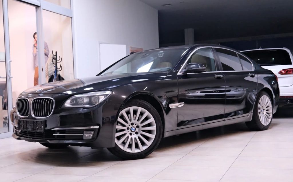 BMW 7 2013