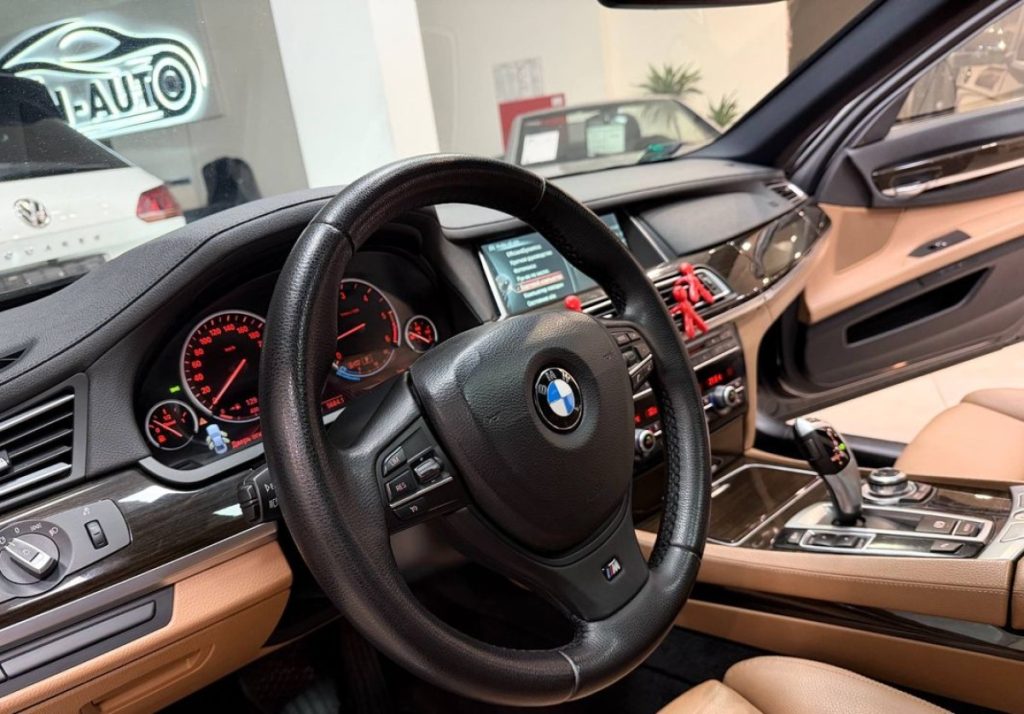 BMW 7 2013