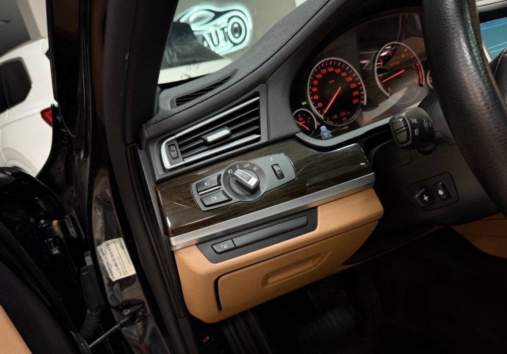 BMW 7 2013