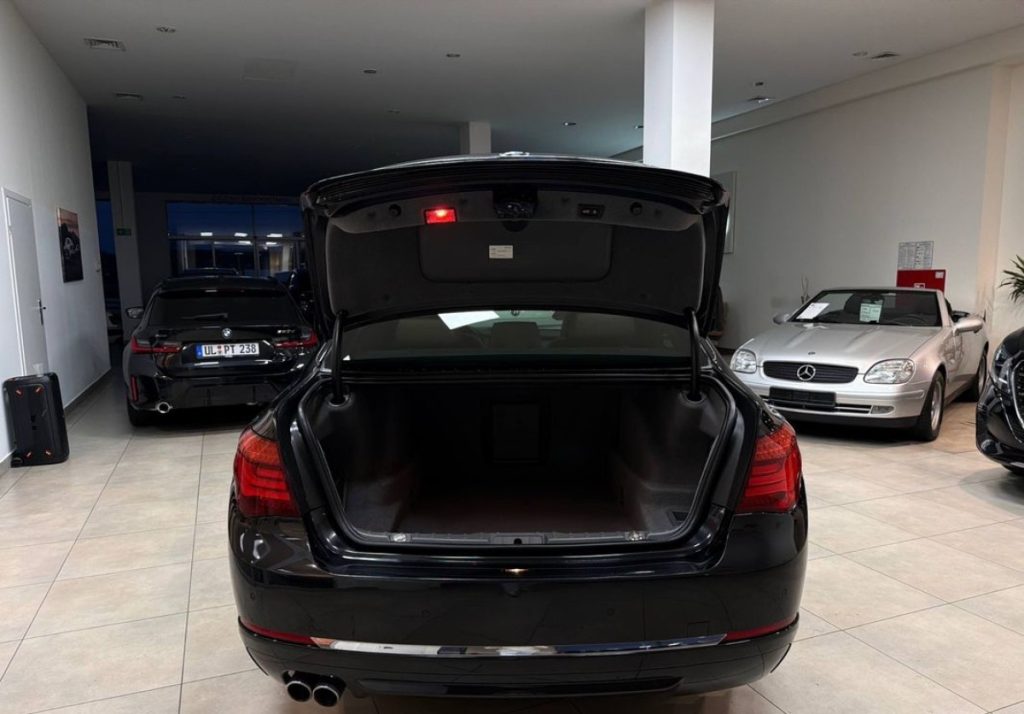 BMW 7 2013