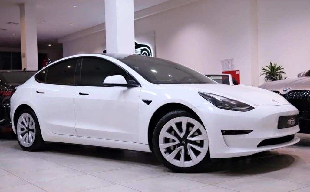Tesla Model 3 2021