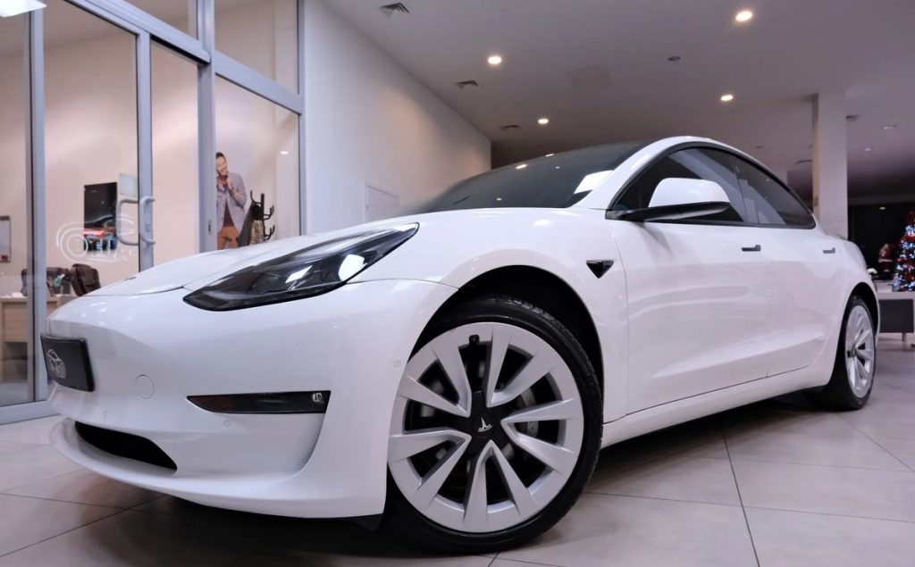 Tesla Model 3 2021