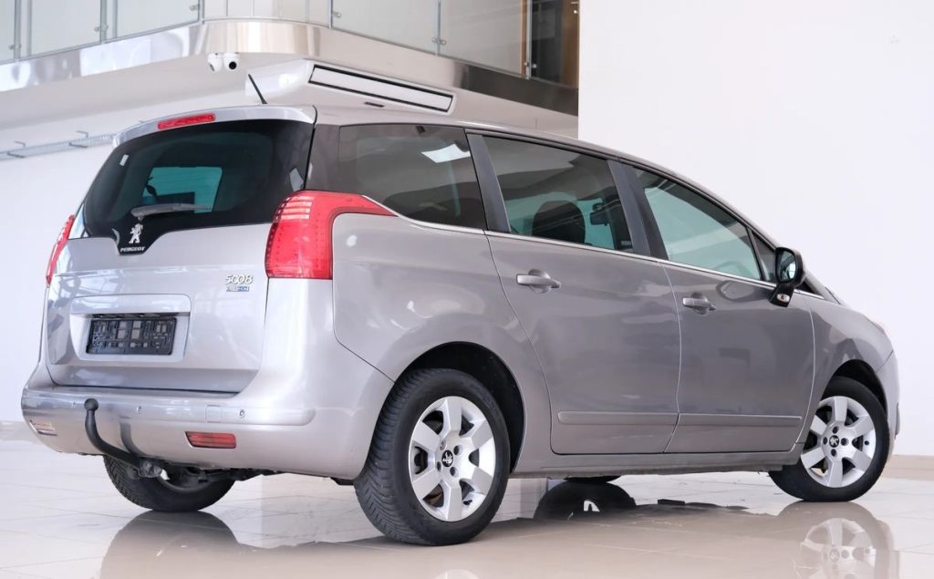Peugeot 5008 2014
