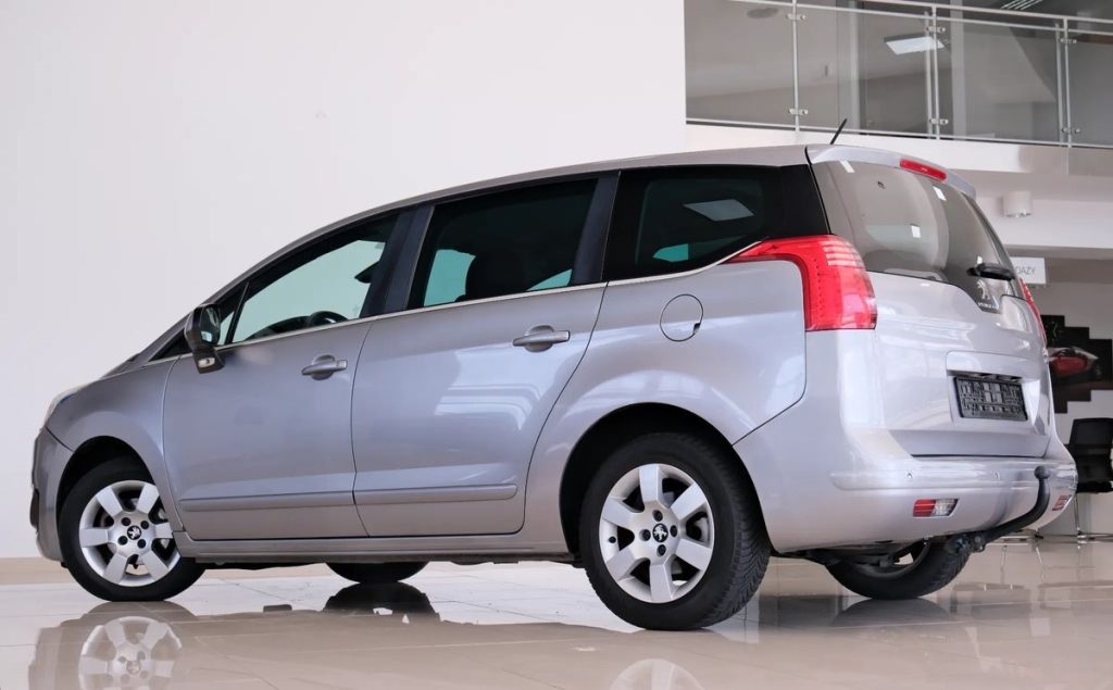Peugeot 5008 2014