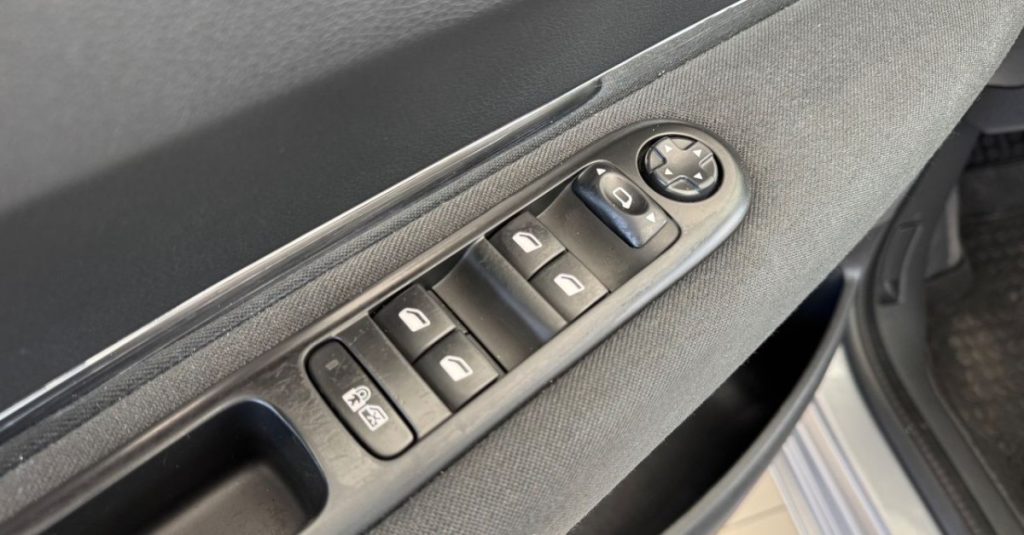 Peugeot 5008 2014