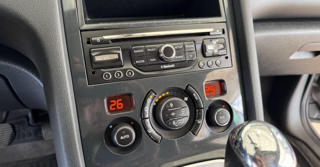 Peugeot 5008 2014
