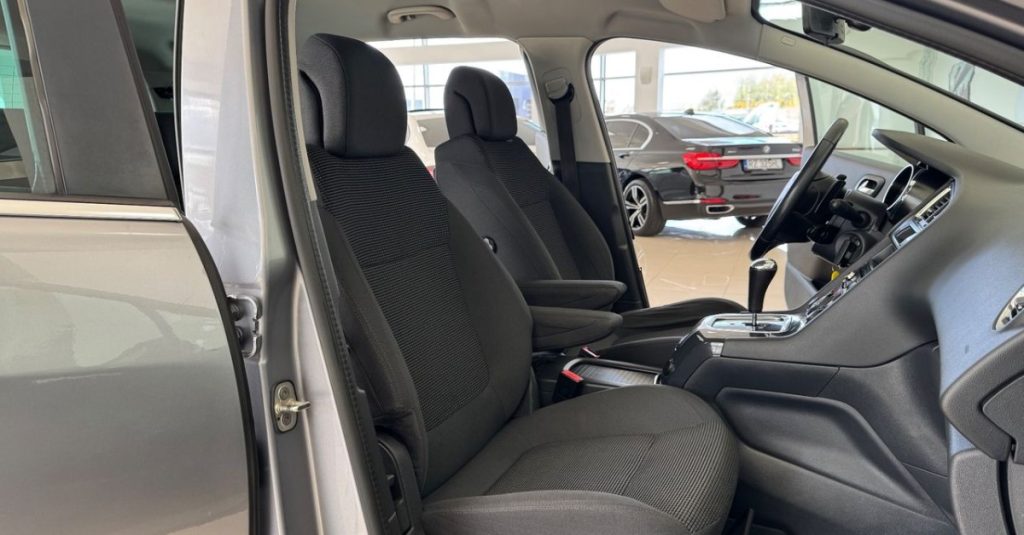 Peugeot 5008 2014