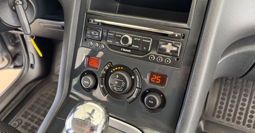 Peugeot 5008 2014