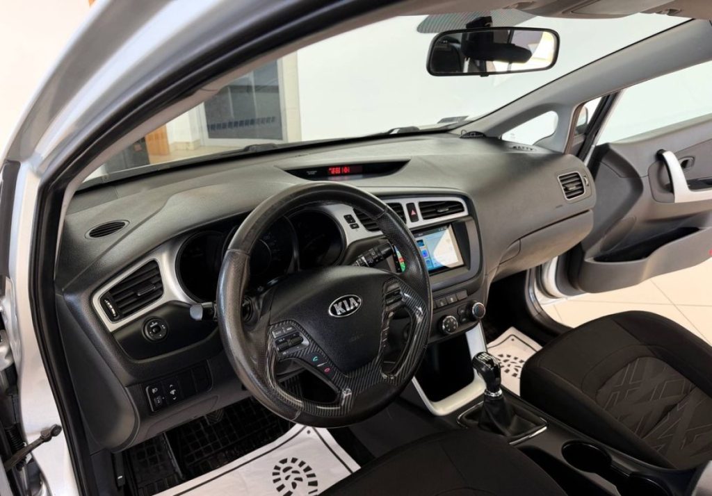 Kia Ceed 2012