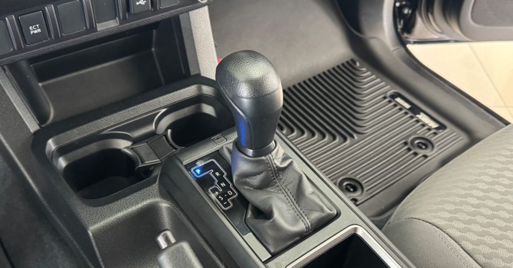 Toyota  2023