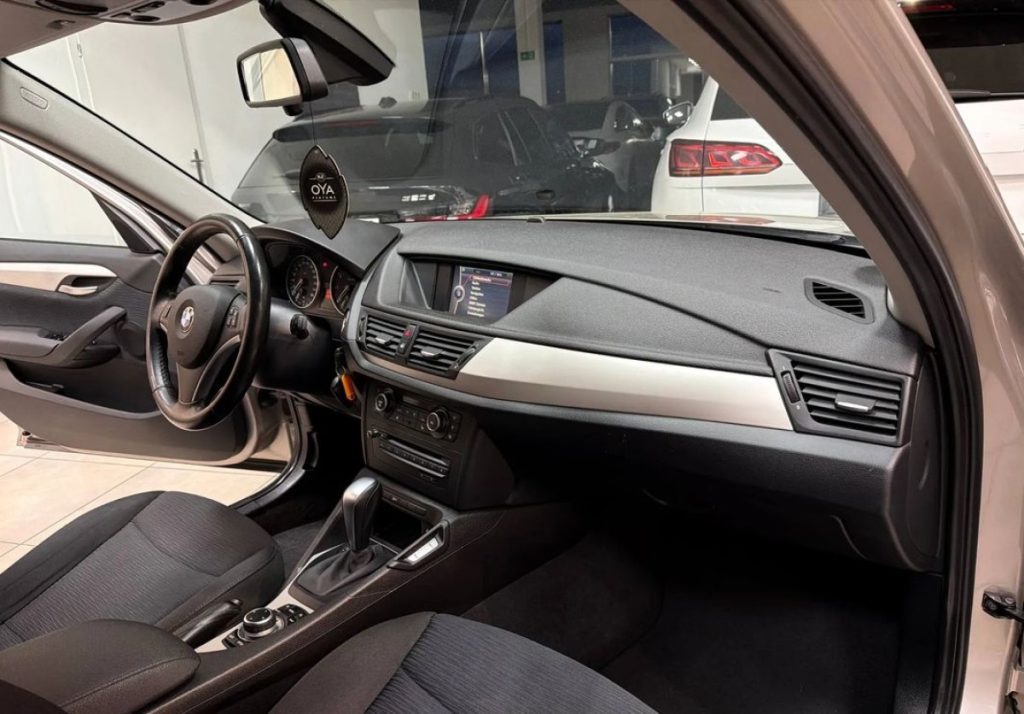 BMW X1 2012