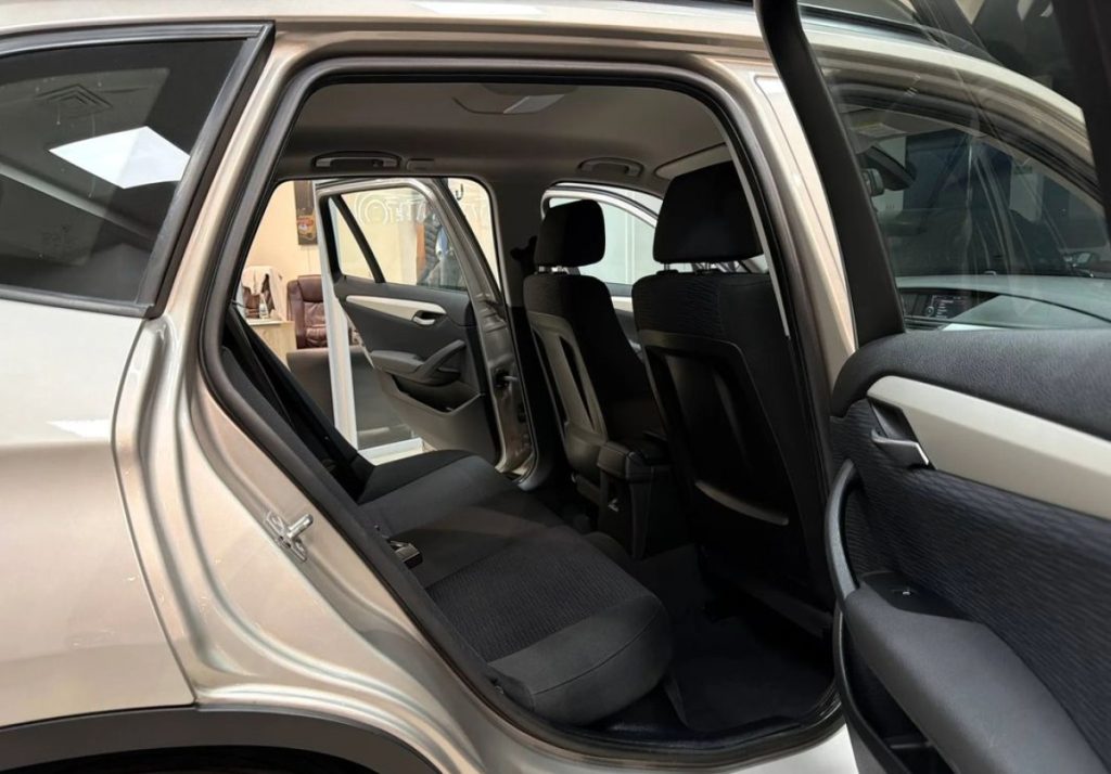 BMW X1 2012