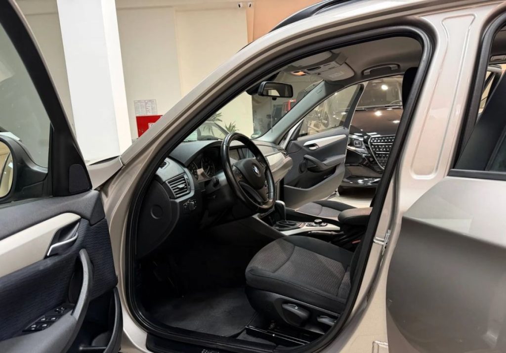 BMW X1 2012
