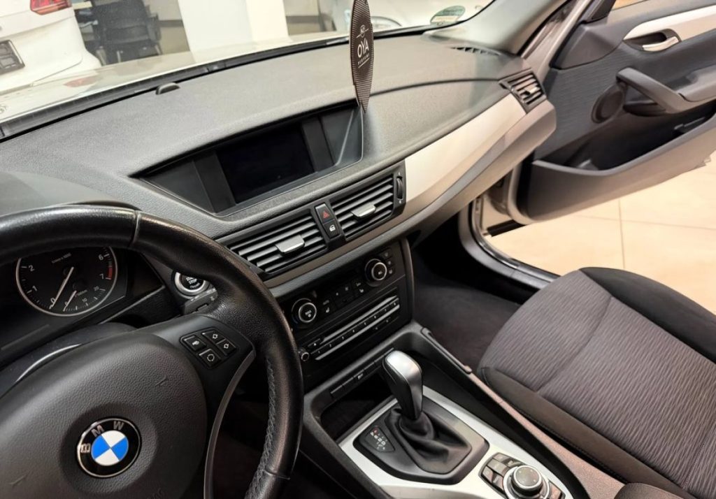 BMW X1 2012