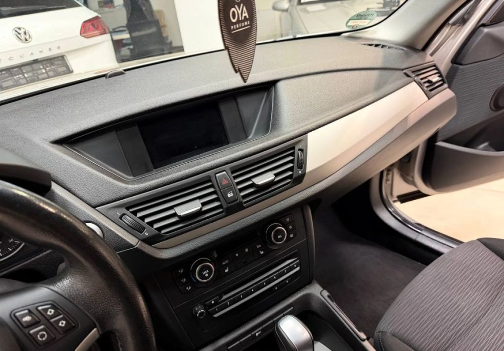BMW X1 2012