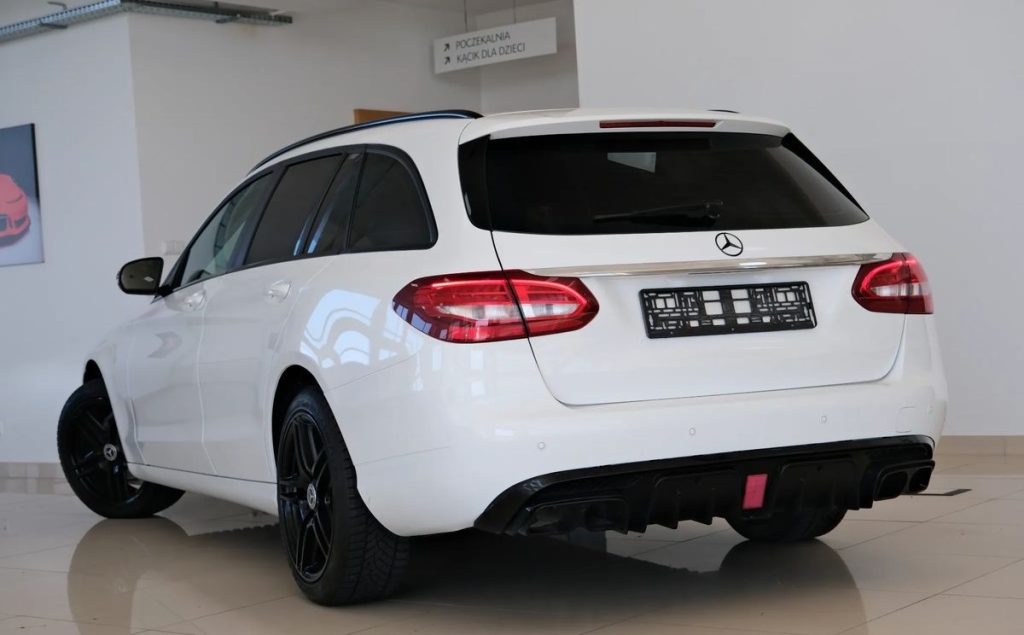 Mercedes-Benz C 2016