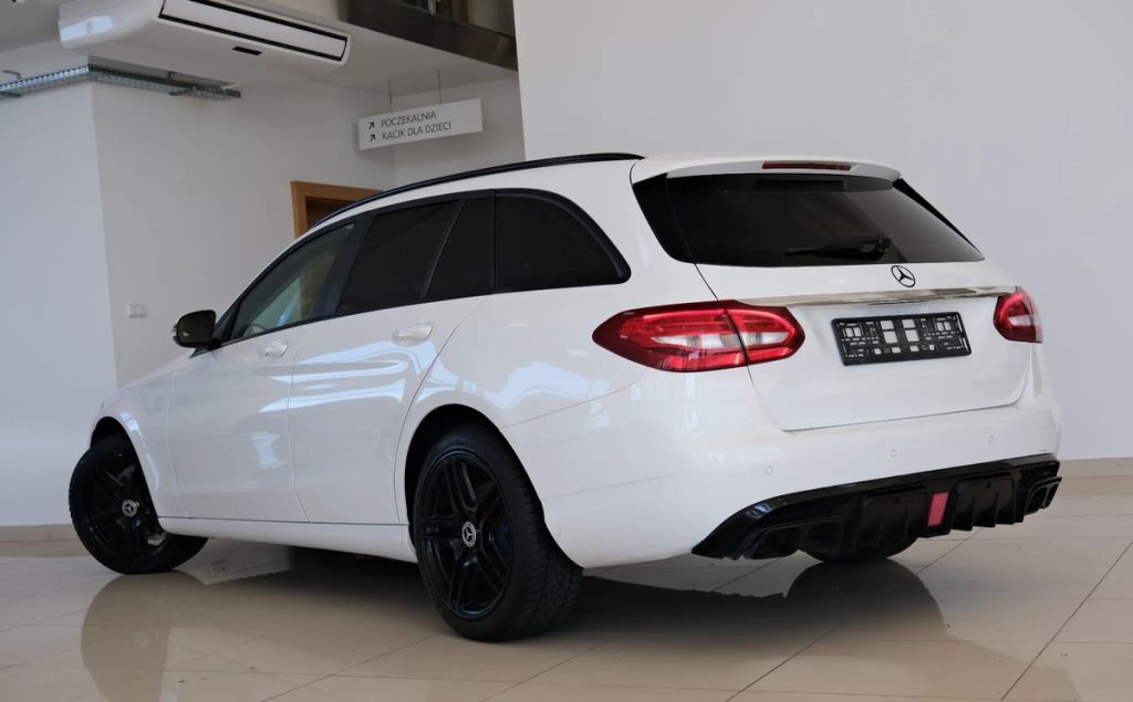 Mercedes-Benz C 2016