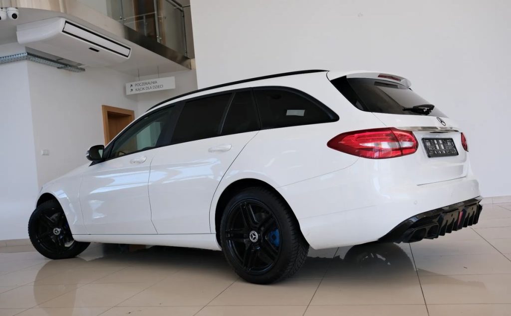 Mercedes-Benz C 2016
