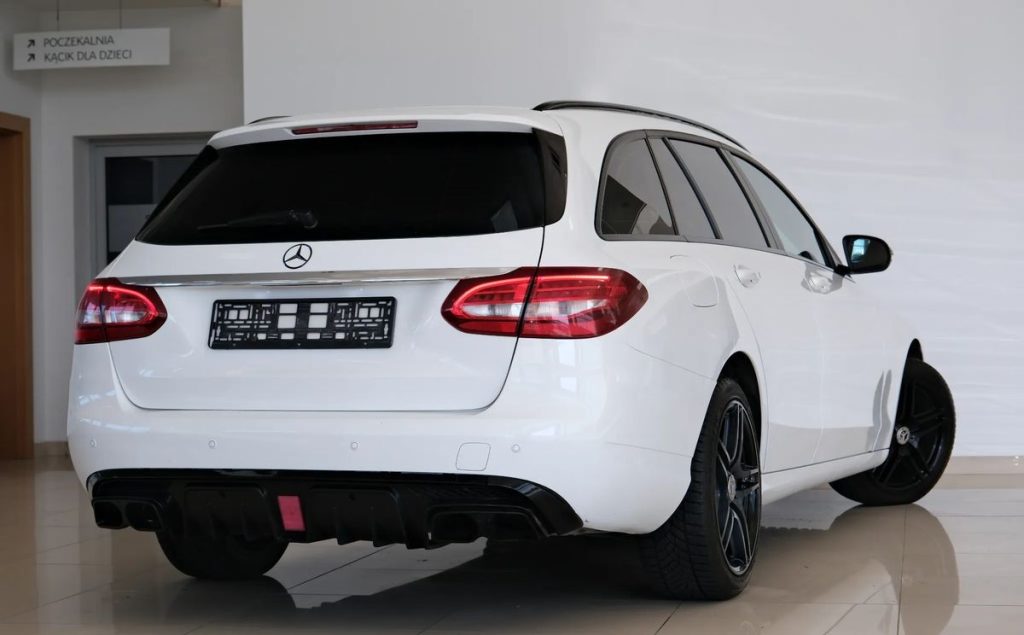 Mercedes-Benz C 2016
