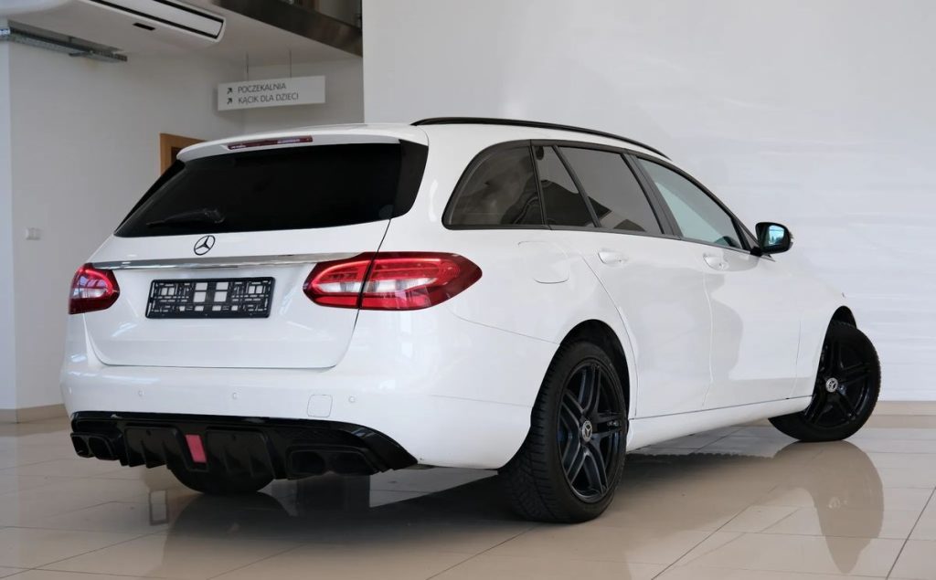Mercedes-Benz C 2016