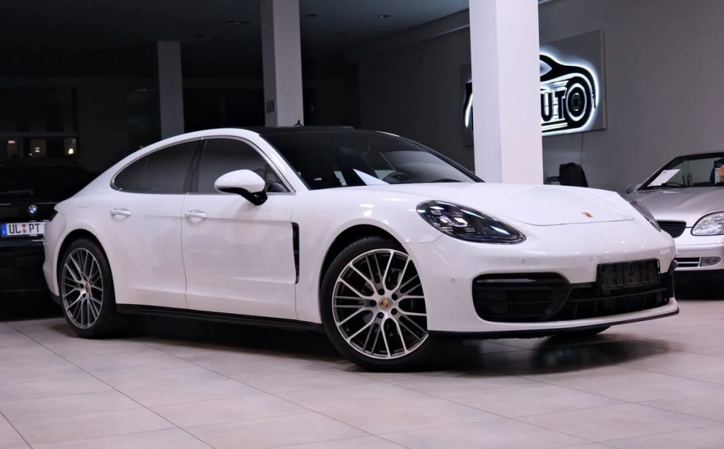 Porsche Panamera 2022