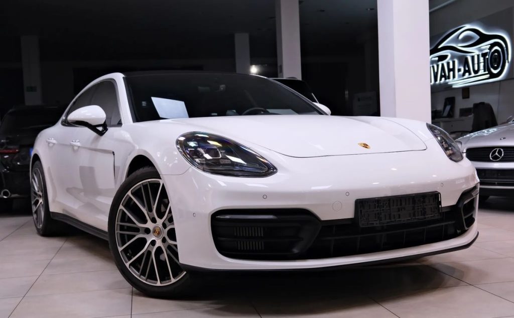 Porsche Panamera 2022