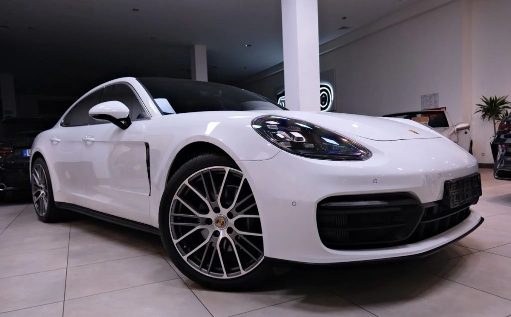 Porsche Panamera 2022