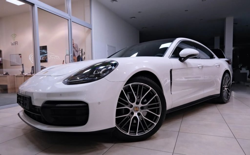 Porsche Panamera 2022