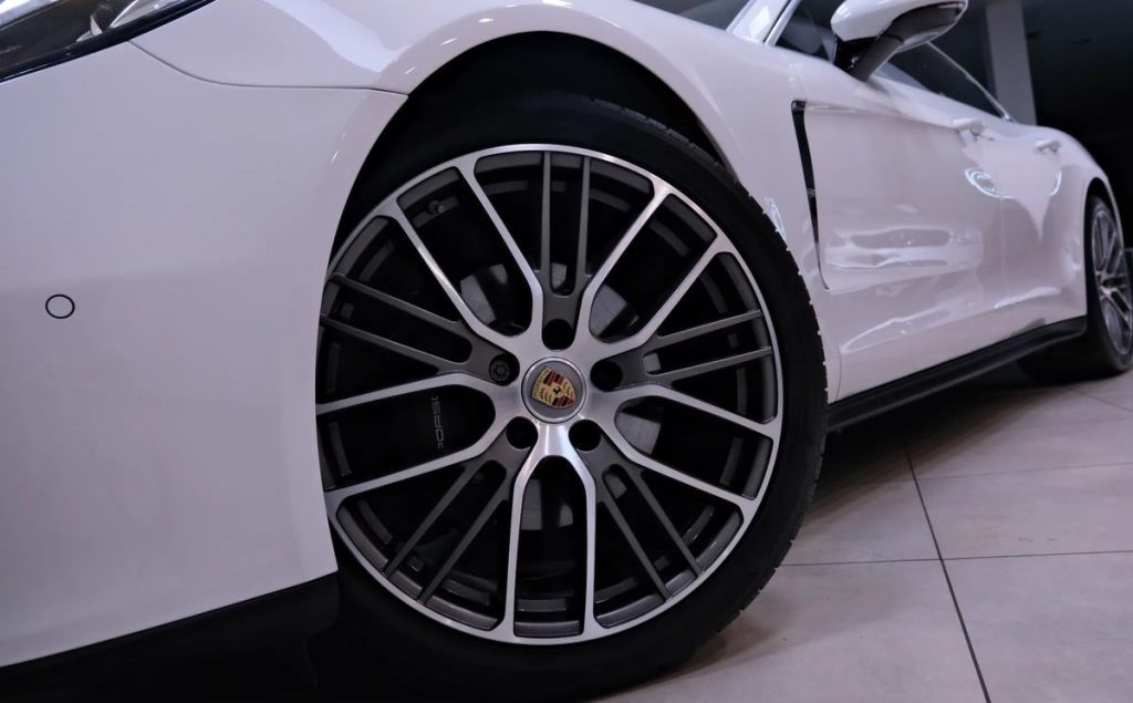 Porsche Panamera 2022