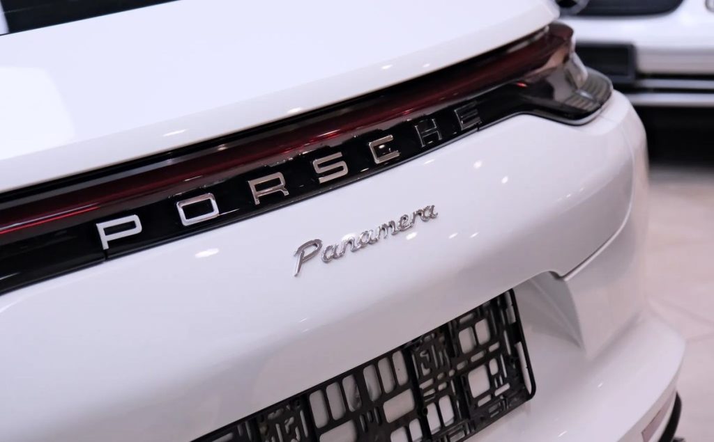 Porsche Panamera 2022