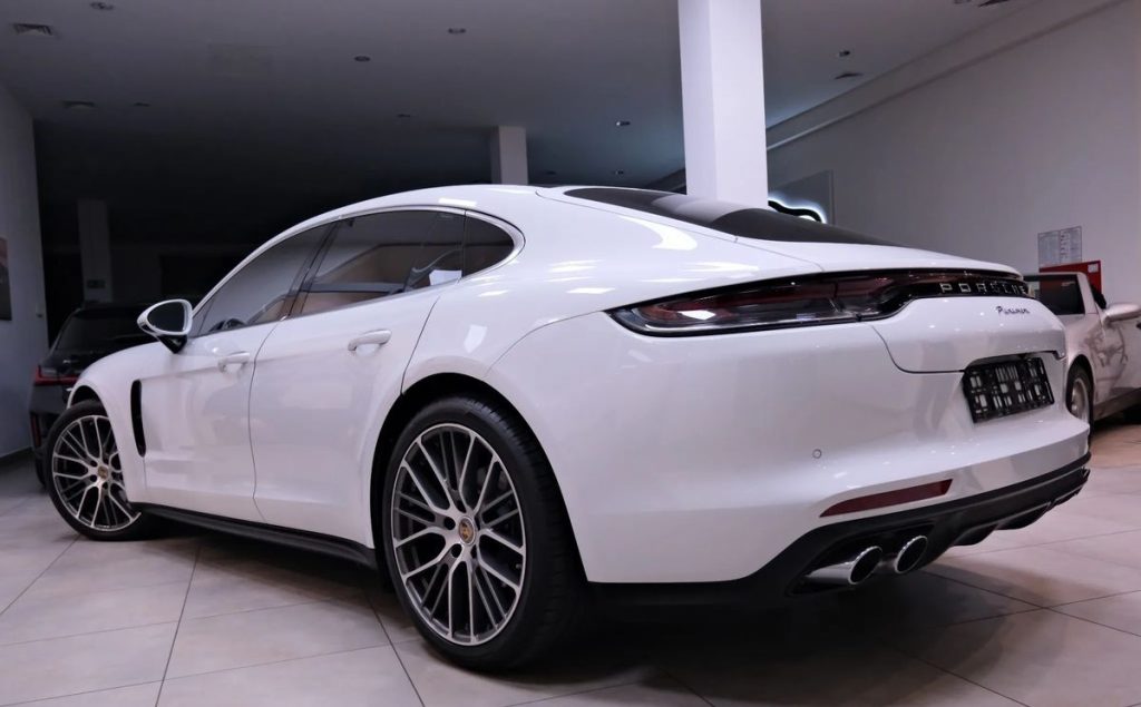 Porsche Panamera 2022