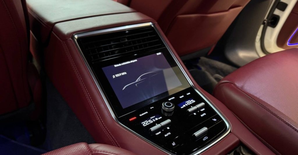 Porsche Panamera 2022