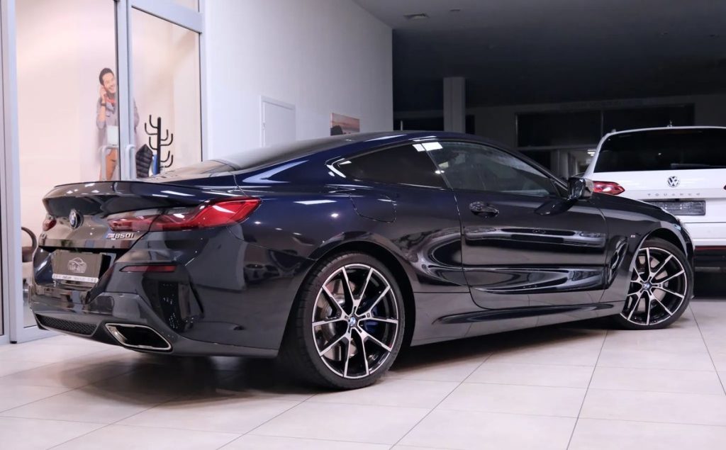BMW 8 2018
