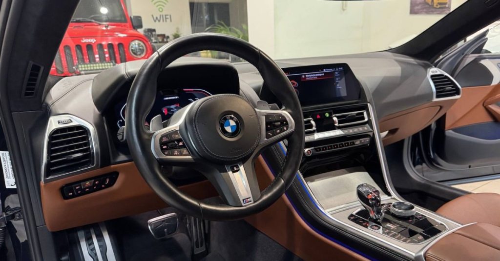 BMW 8 2018