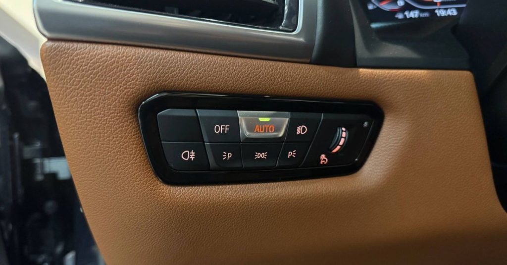 BMW 8 2018