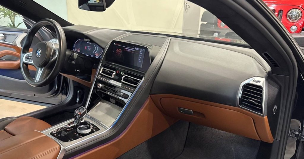 BMW 8 2018