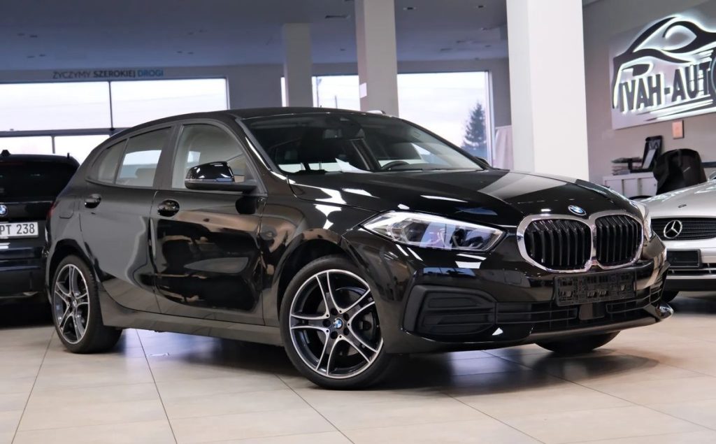 BMW 1 2021