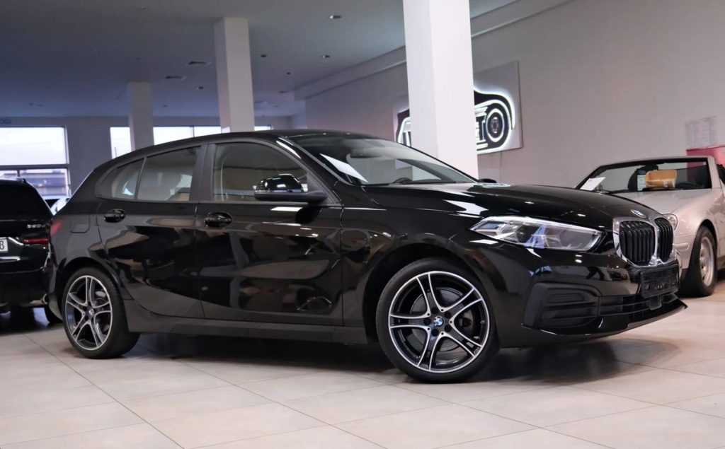 BMW 1 2021