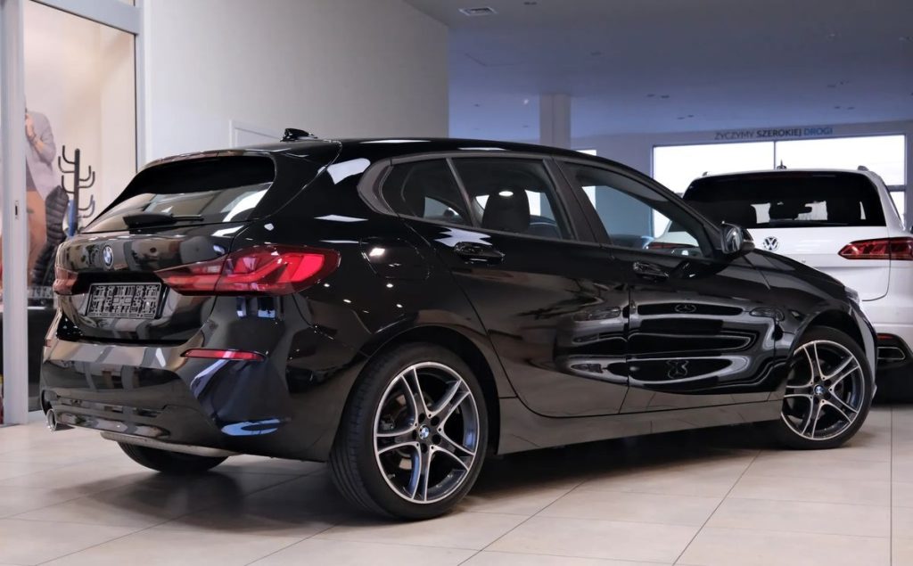 BMW 1 2021