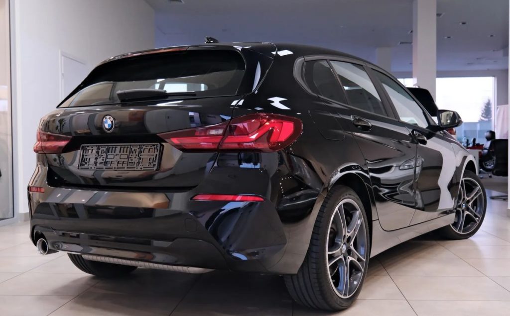 BMW 1 2021