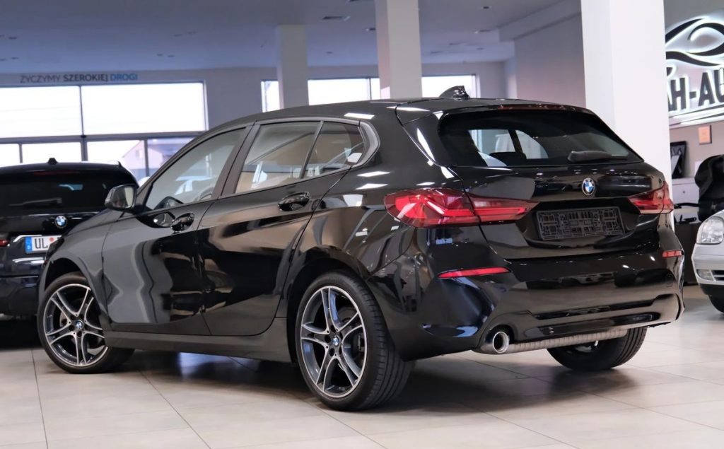 BMW 1 2021