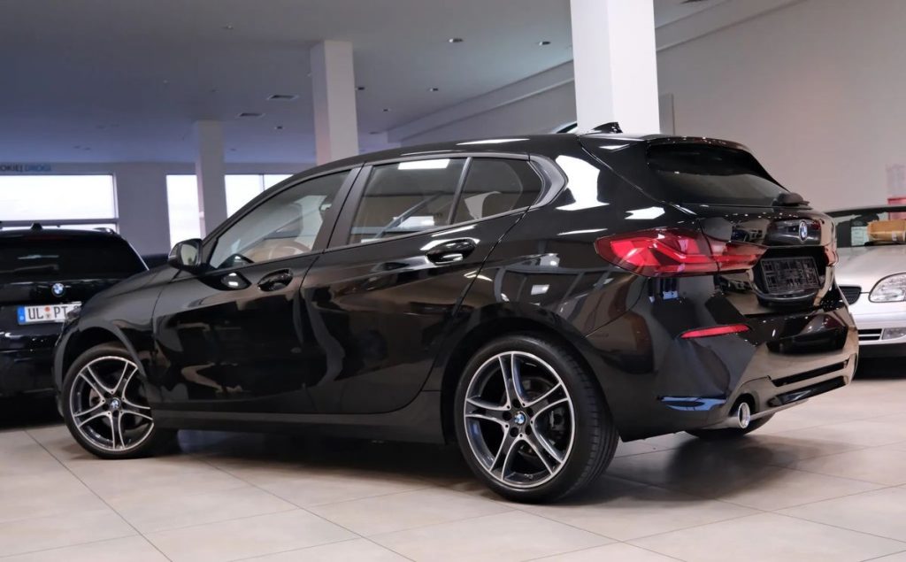 BMW 1 2021