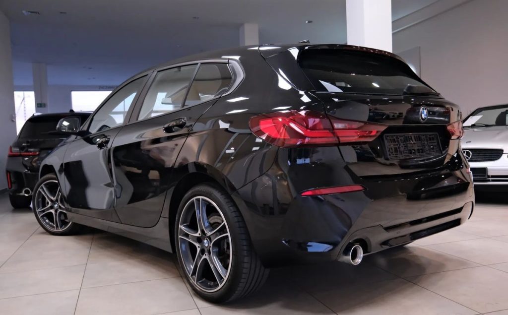 BMW 1 2021