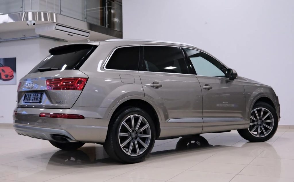 Audi Q7 2016