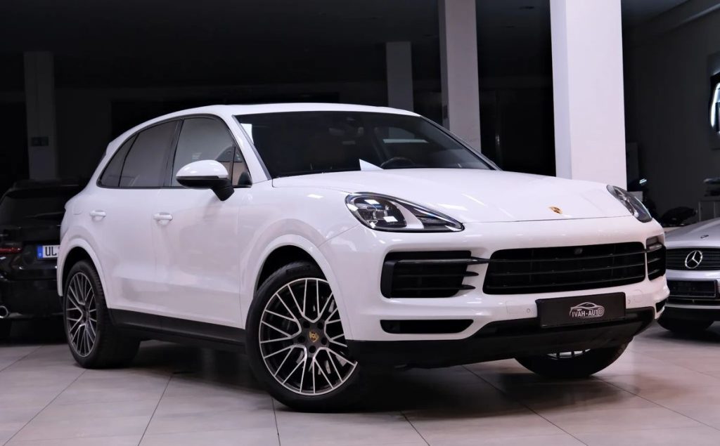 Porsche Cayenne 2021