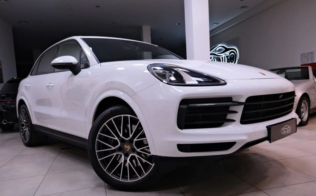 Porsche Cayenne 2021