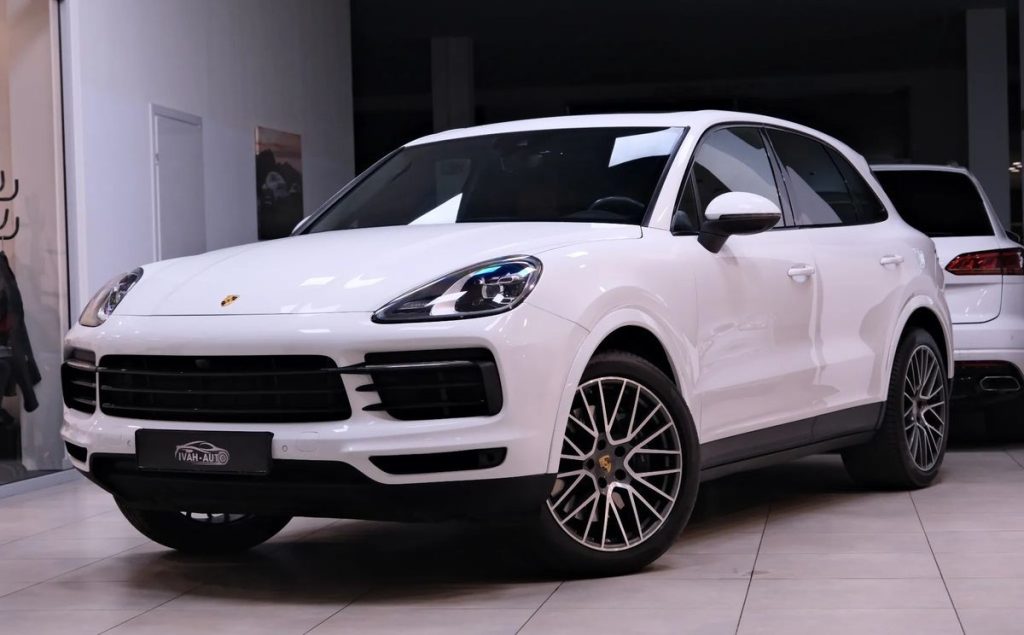 Porsche Cayenne 2021