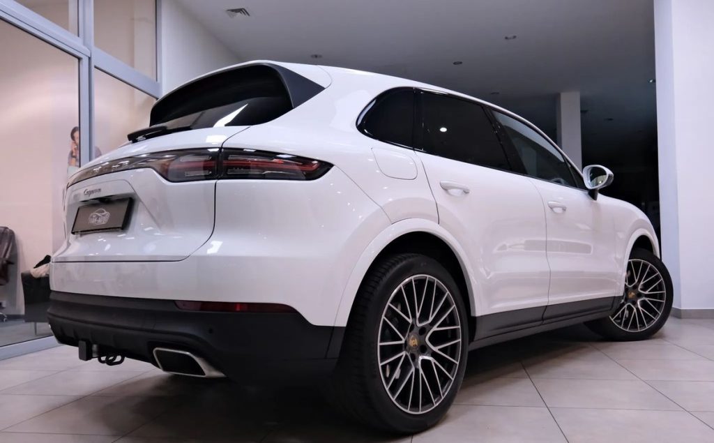 Porsche Cayenne 2021