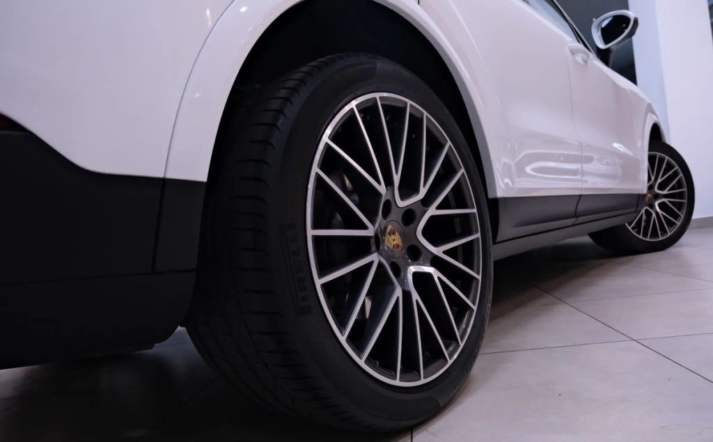 Porsche Cayenne 2021