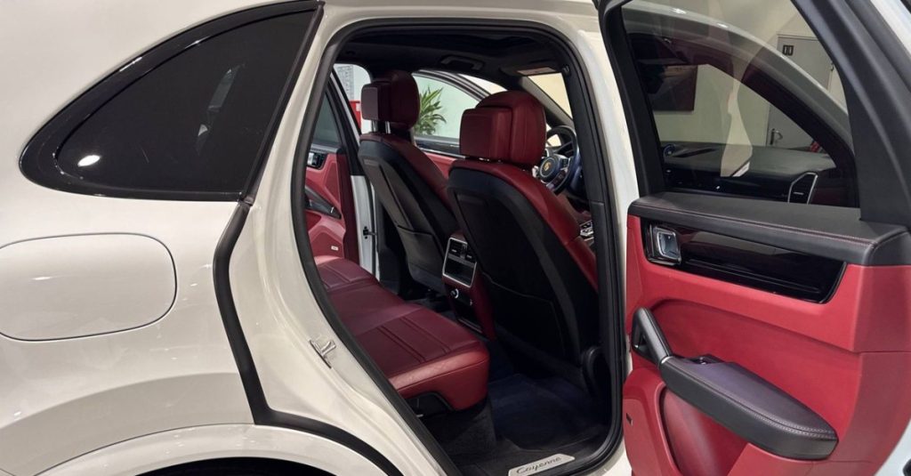Porsche Cayenne 2021